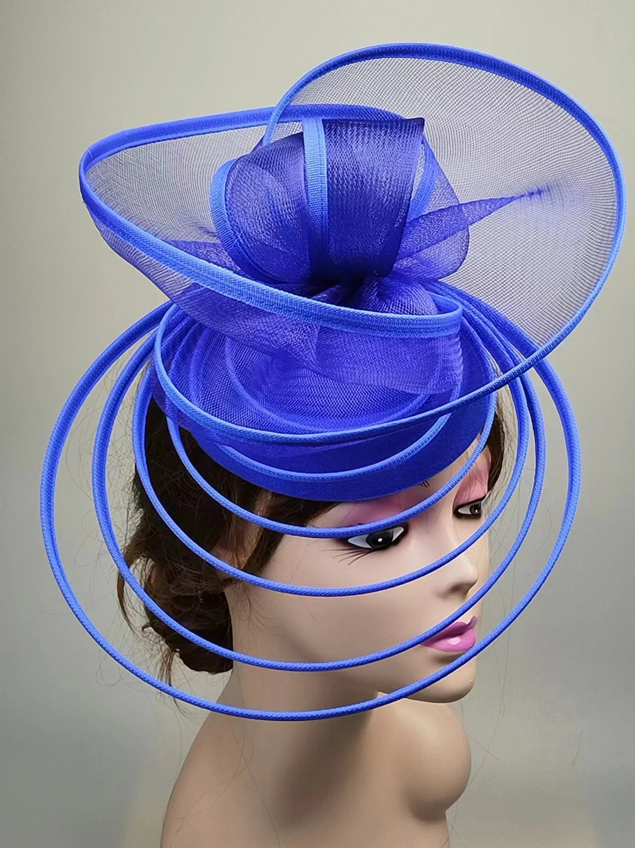 Royal Ascot Luxury Fascinator Hat – Elegant Women's Wedding & Formal Event Pillbox Headpiece with Mesh Millinery Design