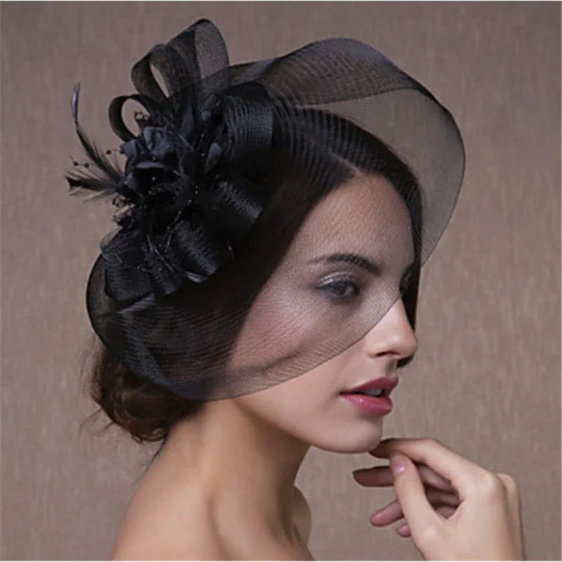 Feather & Mesh Fascinator Hairpin – Elegant Hair Accessory for Weddings, Parties & Special Events